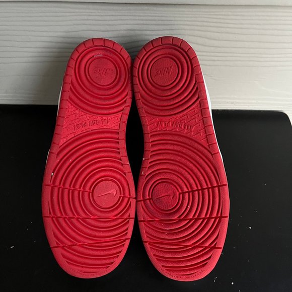 Nike Kids Sneakers - Black and Red - Picture 10 of 11